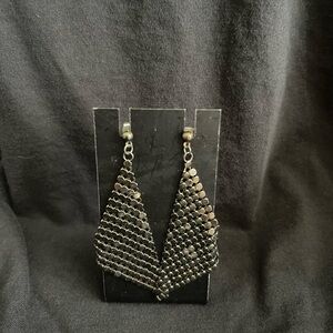 Classy gun metal colored earrings